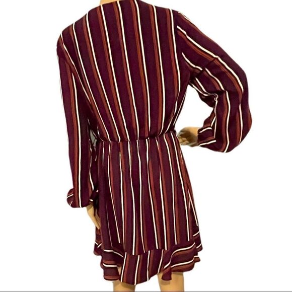 Xhilaration Mock Wrap Dress - Picture 10 of 14